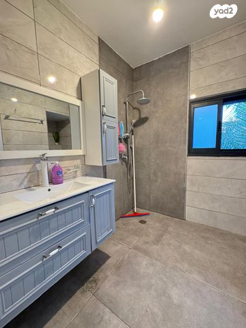 דו משפחתי, חבצלת, נווה אלון, לוד