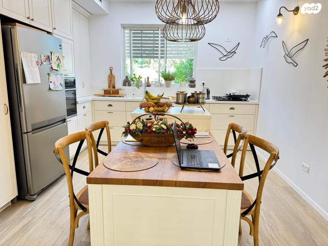 דירה, גני הדר, גני הדר