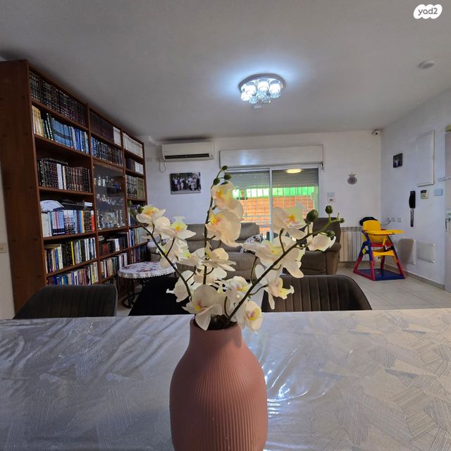 דירת גן, הרב יצחק נסים 33, ירושלים