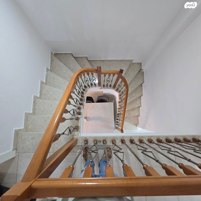 דירת גן, הרב יצחק נסים 33, ירושלים