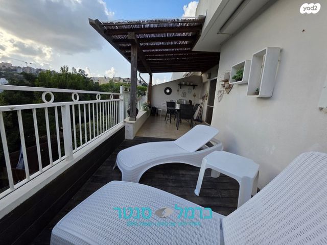 גג/ פנטהאוז, נורית, ורדיה, חיפה