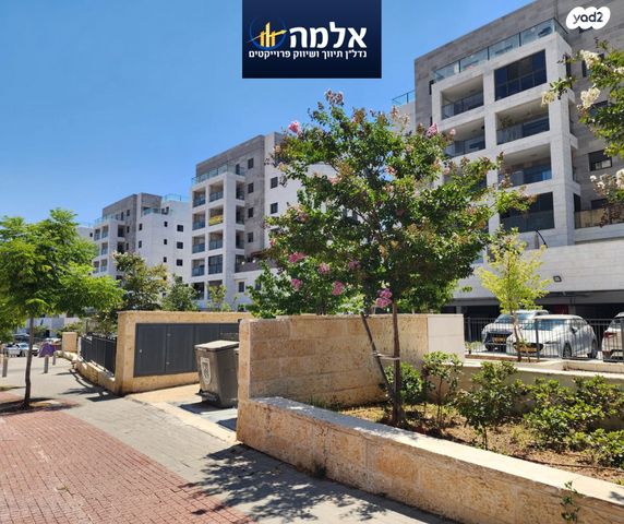 דירה, השקד, נופי החורש, מבשרת ציון