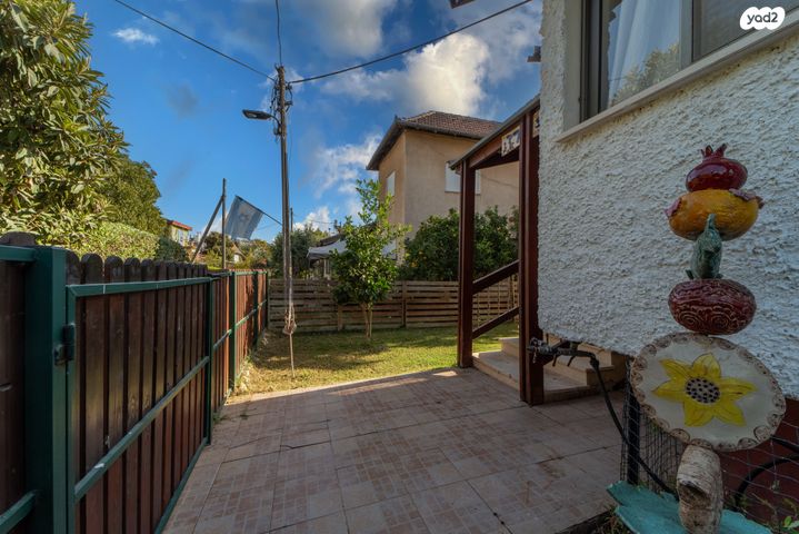 דו משפחתי, רמת ישי