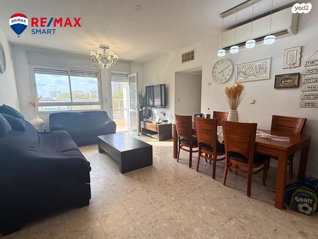 דירה, יצחק בן צבי, נווה גנים, קרית מוצקין