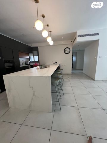 דירה, רבי דוד דנינו, הפרחים, קרית גת