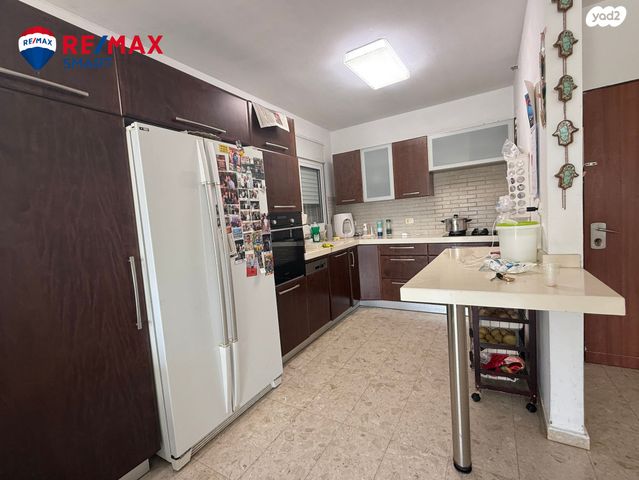 דירה, יצחק בן צבי, נווה גנים, קרית מוצקין