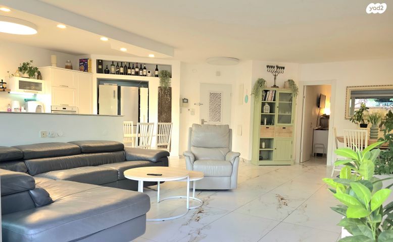 דירת גן, הרצליה הירוקה, נווה עובד, הרצליה