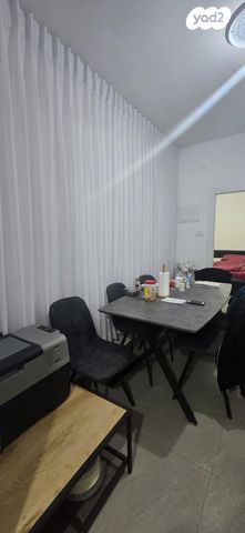 דירת גן, דוד רמז, שיכון ותיקים, חולון