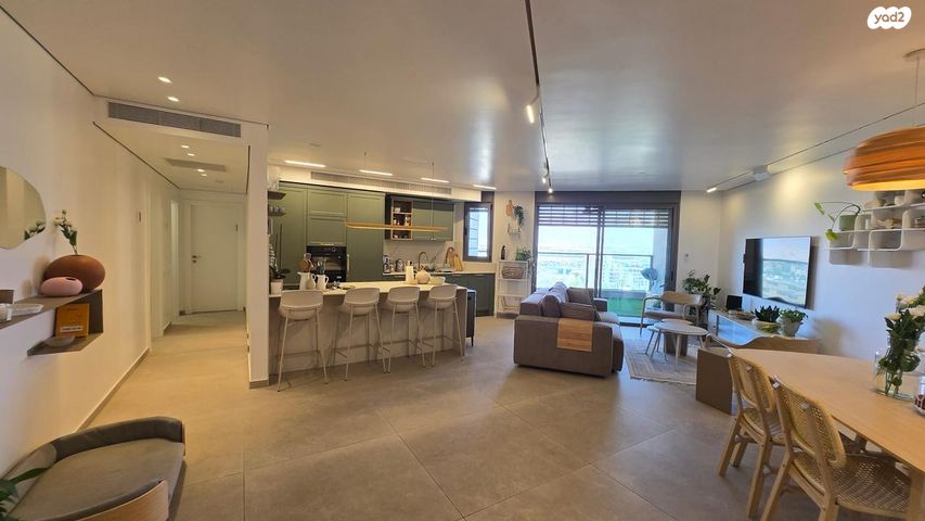 דירה, צופית עלית, אילת