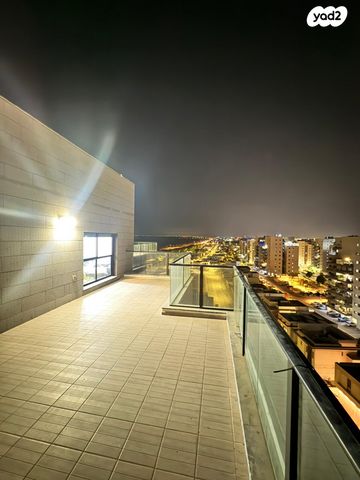 גג/ פנטהאוז, אריק איינשטיין 105, נווה שרון / שער העיר, נתיבות