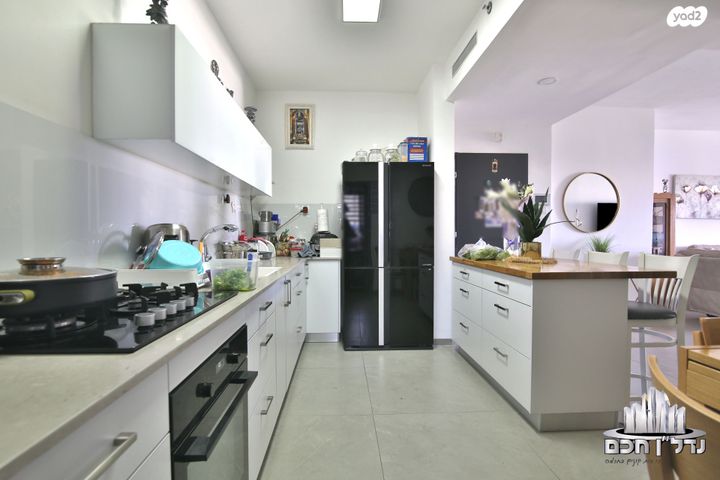 דירה, שדרות ביאליק, קרית ים  א', קרית ים