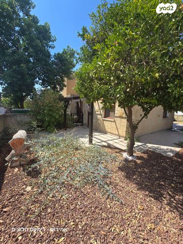 דו משפחתי, גילבון 34, נווה, קצרין