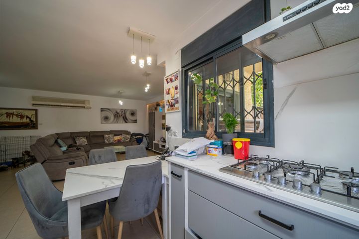 דו משפחתי, רמת ישי