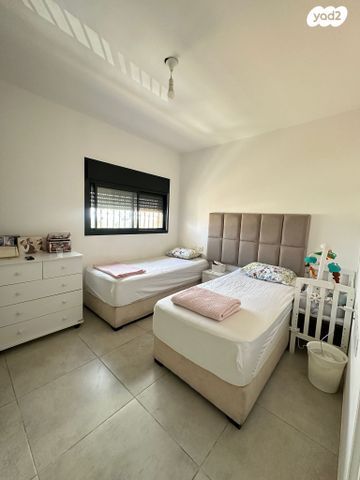 דירה, אריאל שרון, נווה שרון / שער העיר, נתיבות