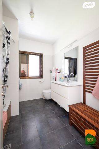 דו משפחתי, יעקב, זכרון יעקב