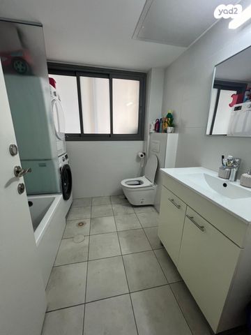 דירה, רבי דוד דנינו, הפרחים, קרית גת