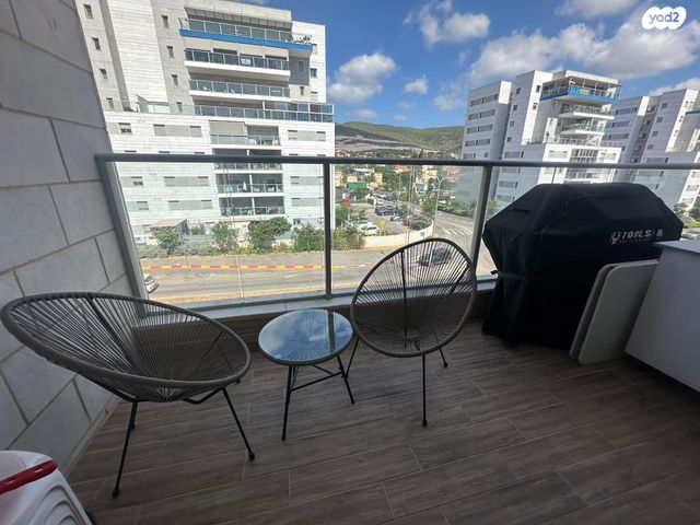 דירה, שדרות מנחם בגין, החותרים, טירת כרמל