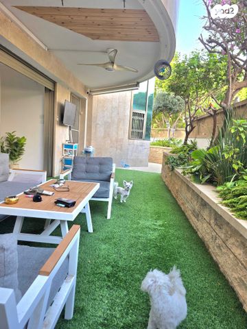 דירת גן, הרצליה הירוקה, נווה עובד, הרצליה