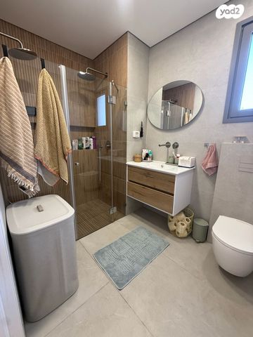 דירה, צופית עלית, אילת