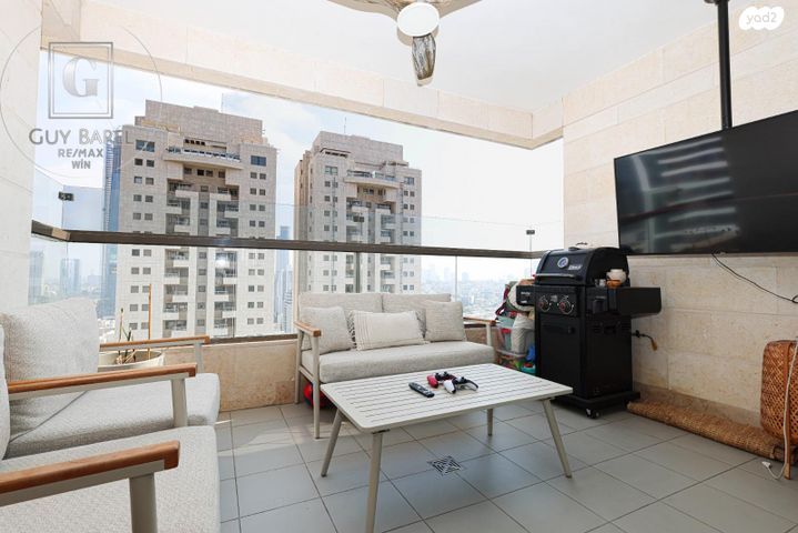 דירה, סיטי, גבעתיים