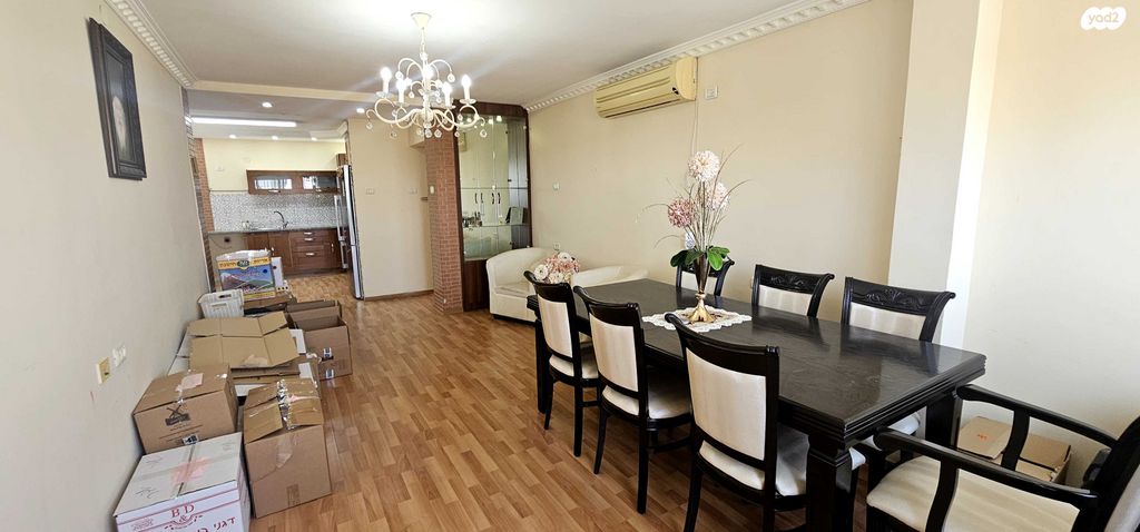 גג/ פנטהאוז, האשל, שאר העיר, חצור הגלילית