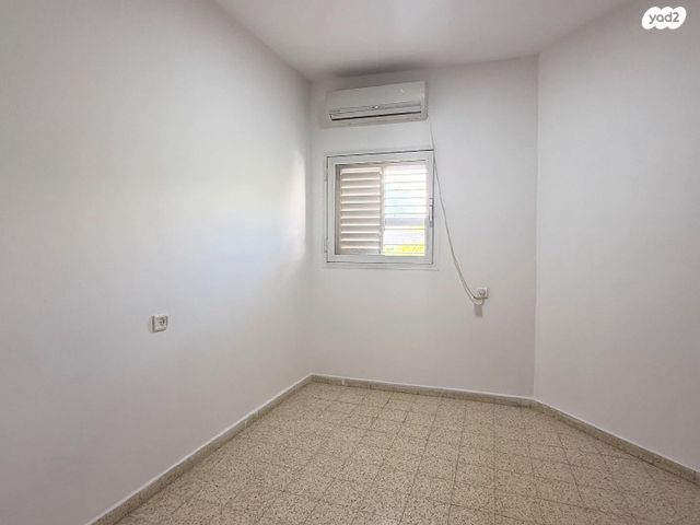 דירה, אריה רובין 22, משמר נוף, לוד