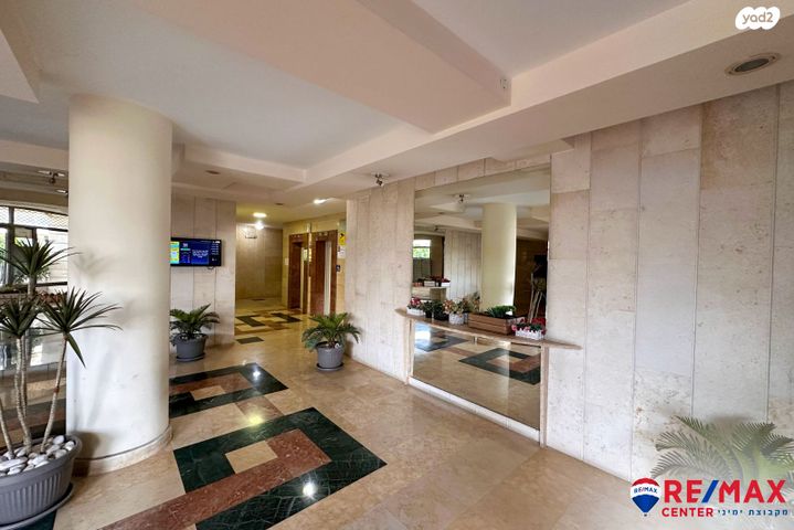 דירה, התוף, נאות אשלים, ראשון לציון