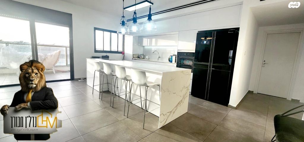 גג/ פנטהאוז, אריק איינשטיין 105, נווה שרון / שער העיר, נתיבות