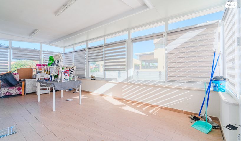 דו משפחתי, צבי סגל, ברנע, אשקלון