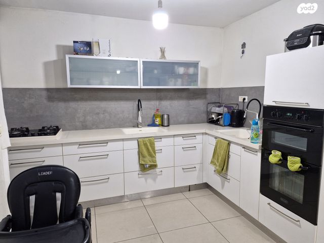 דירה, רבן יוחנן בן זכאי, אלעד