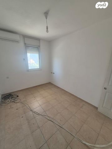 דירה, דרך זאב ז'בוטינסקי 117, רמת גן