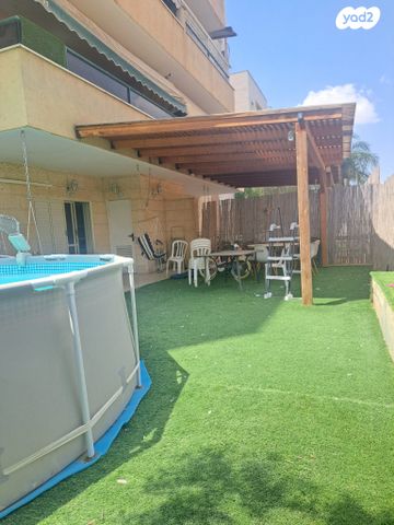 דירת גן, נתיבות