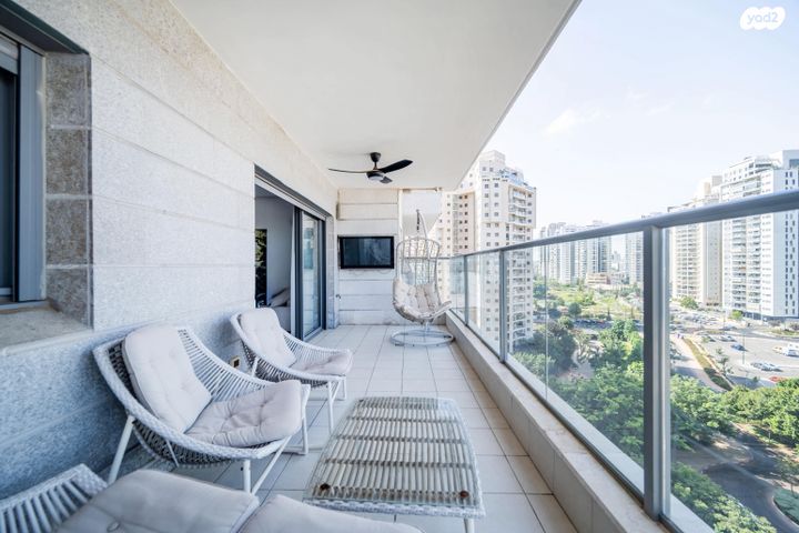 דירה, משה שמיר, נווה גן, פתח תקווה