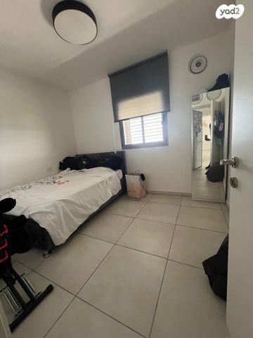 דירה, רבי דוד דנינו, הפרחים, קרית גת