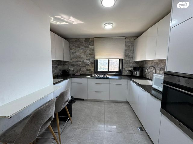 דירה, נחל עין גדי, רמת הנחלים / רמת בית שמש א', בית שמש