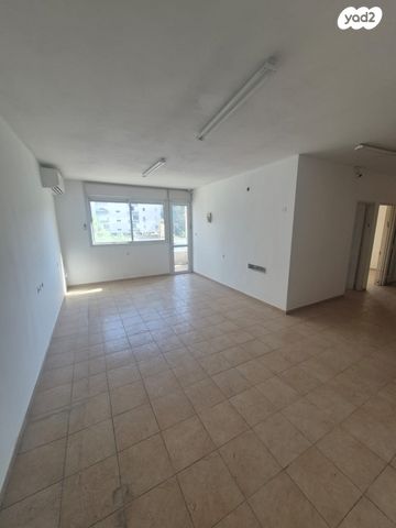 דרך זאב ז'בוטינסקי 117