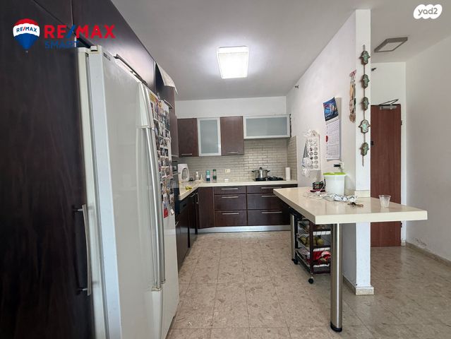 דירה, יצחק בן צבי, נווה גנים, קרית מוצקין