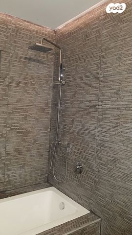 דירה, רבן יוחנן בן זכאי, אלעד