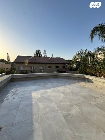 דו משפחתי, חבצלת, נווה אלון, לוד