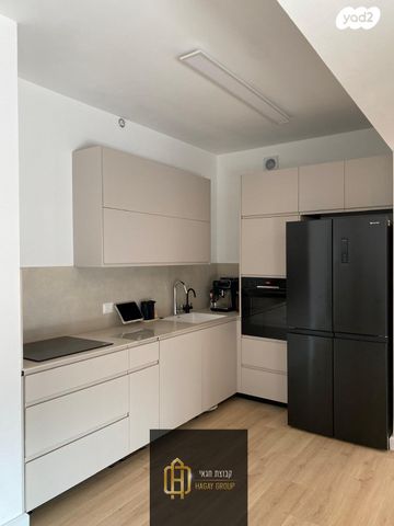 דירה, דרך ששת הימים 95, סלע, רחובות