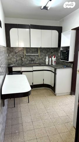 דירה, יצחק בן צבי 26, פאר, חדרה