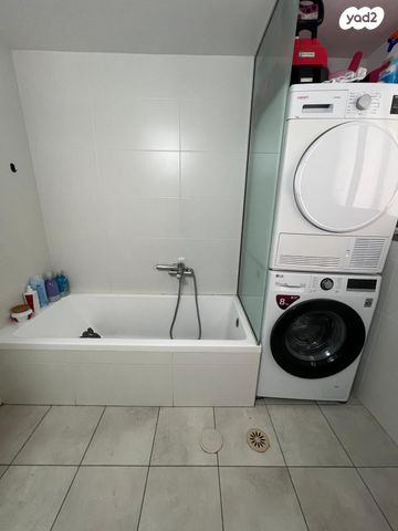 דירה, רבי דוד דנינו, הפרחים, קרית גת