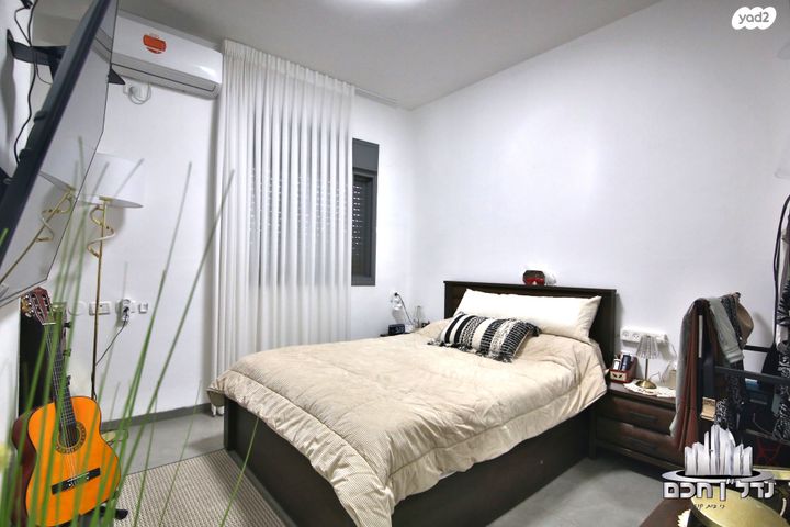 דירה, שדרות ביאליק, קרית ים  א', קרית ים