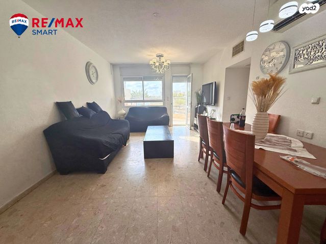 דירה, יצחק בן צבי, נווה גנים, קרית מוצקין