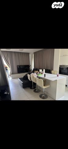 דירה, שדרות רחבעם זאבי 11, גבעת אולגה, חדרה