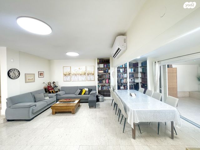 בית פרטי/ קוטג', יצחק מדהלה, שעריים, רחובות