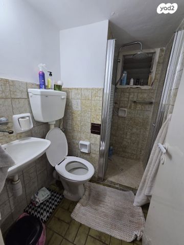 דירה, לוין שמעון זאב, מרכז, הרצליה