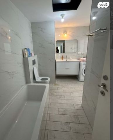 דירה, שדרות רחבעם זאבי, גבעת אולגה, חדרה