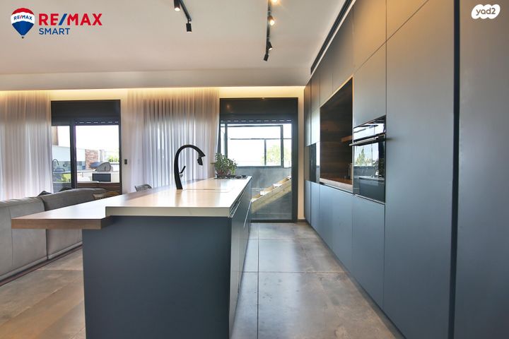 גג/ פנטהאוז, קדיש לוז, אביבים, קרית מוצקין