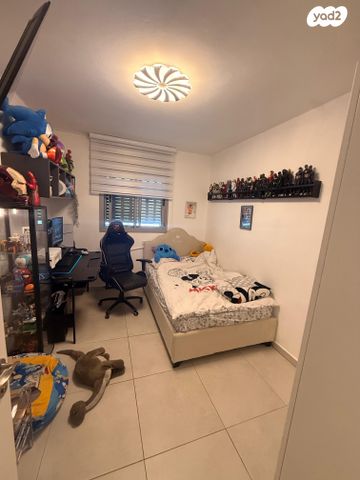 דירה, שדרות מנחם בגין, החותרים, טירת כרמל